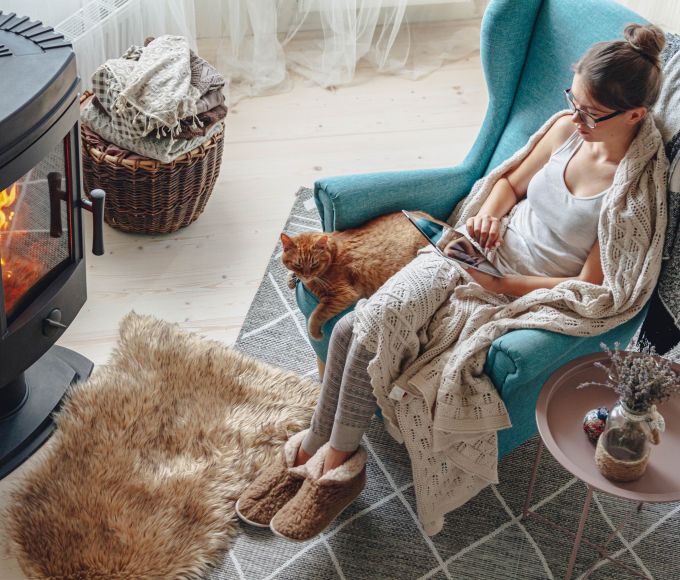 cocooning pieds nus chaussons ou chaussettes une question de confort