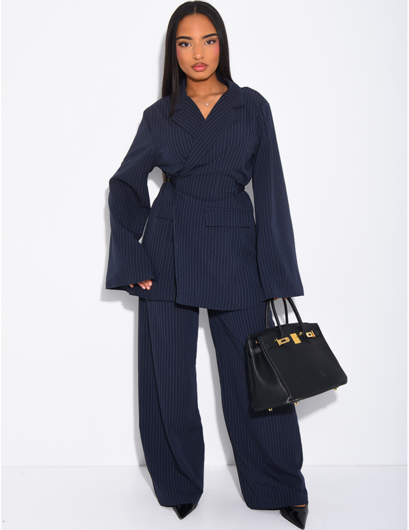 ensemble de tailleur a rayures